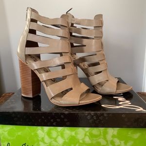 Women's Gray Yazmine Cutout Sandals Putty